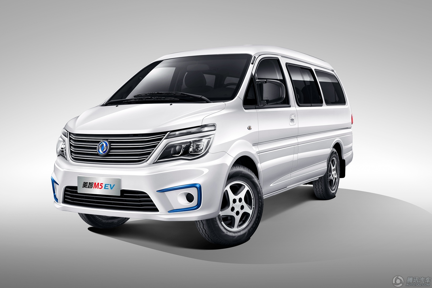 菱智M5 EV