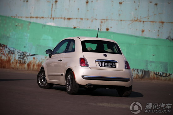 2011款 菲亚特500 1.4L Lounge尊享版 试驾实拍