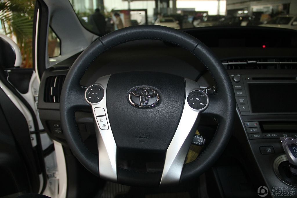 [腾讯行情]天津 丰田普锐斯4S店优惠3.5万