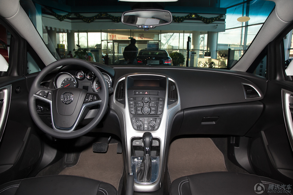 2013款+英朗gt+1.8l+at时尚版