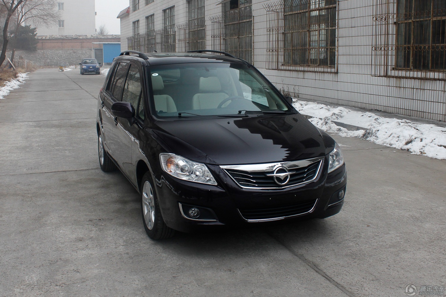 2013款 普力马 1.6l mt开拓版7座高清图片