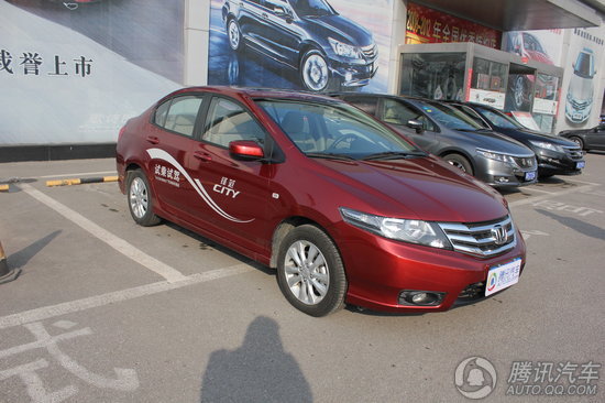 2012款 锋范 1.5L AT精英版