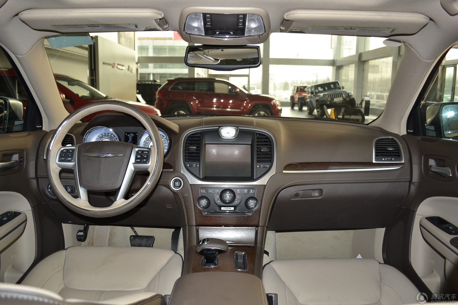 2013款 克莱斯勒300C 3.6L 尊崇版