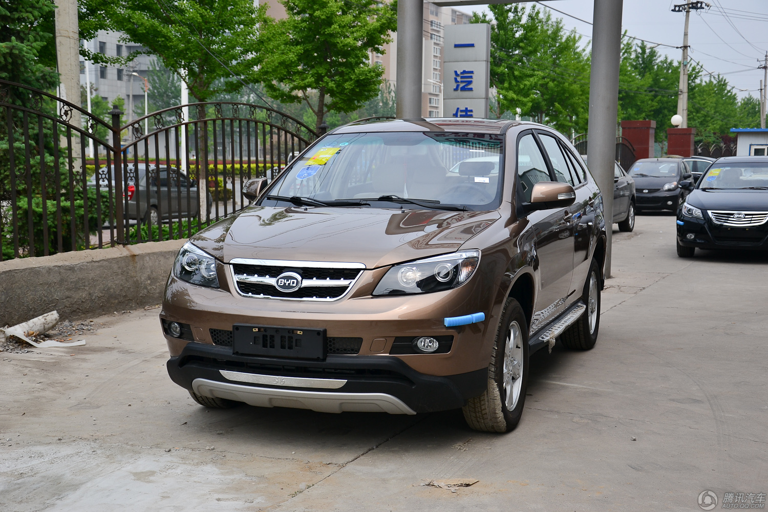 2013款+比亚迪s6+劲悦版