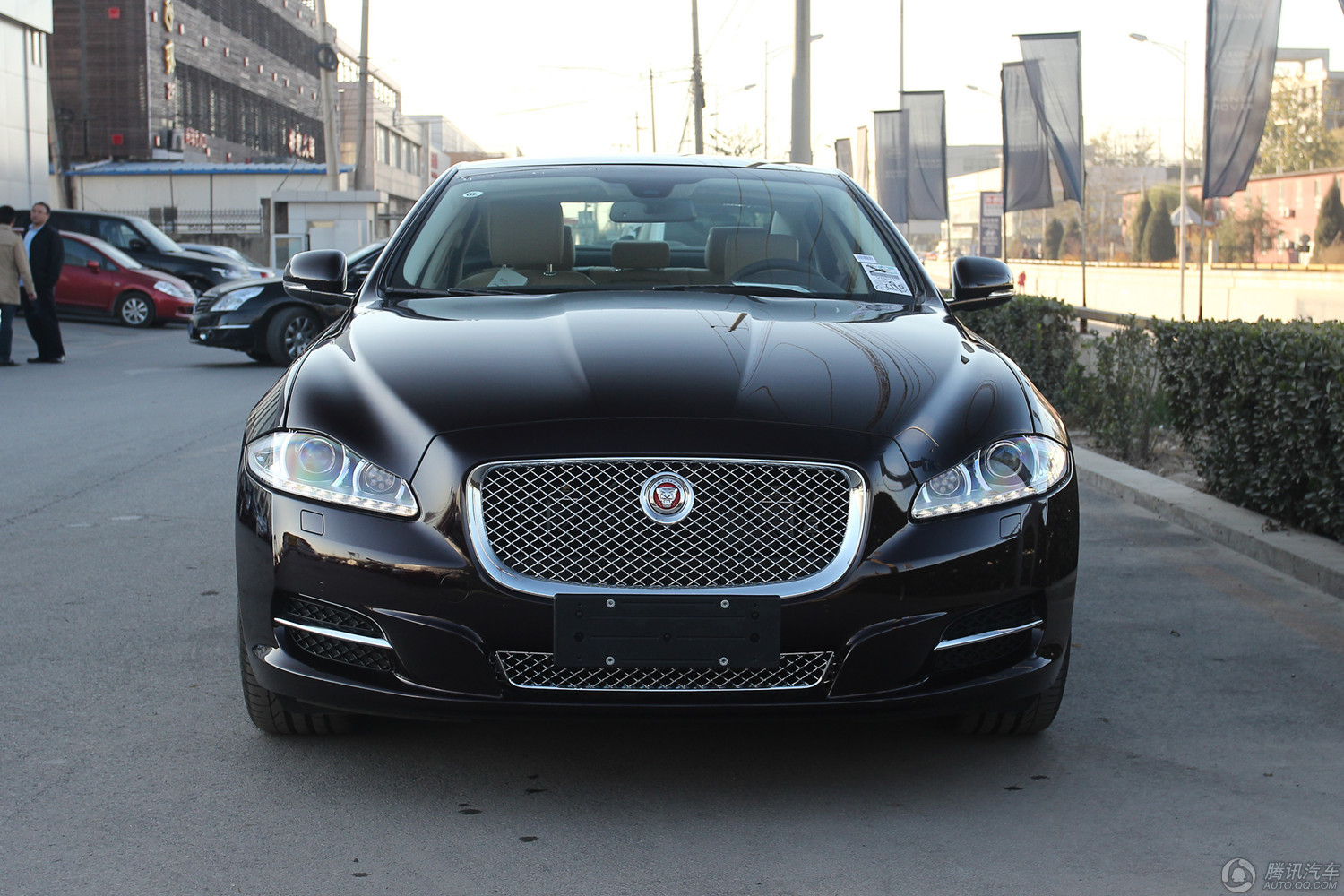 [腾讯行情]四川 捷豹XJ最高现金优惠33万