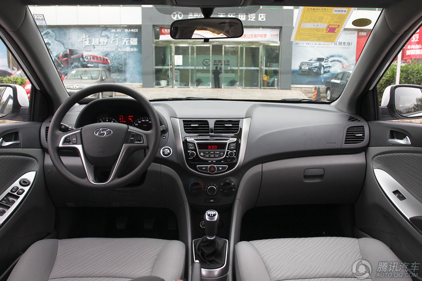 2014款 瑞纳 三厢 1.4L TOP MT顶级型