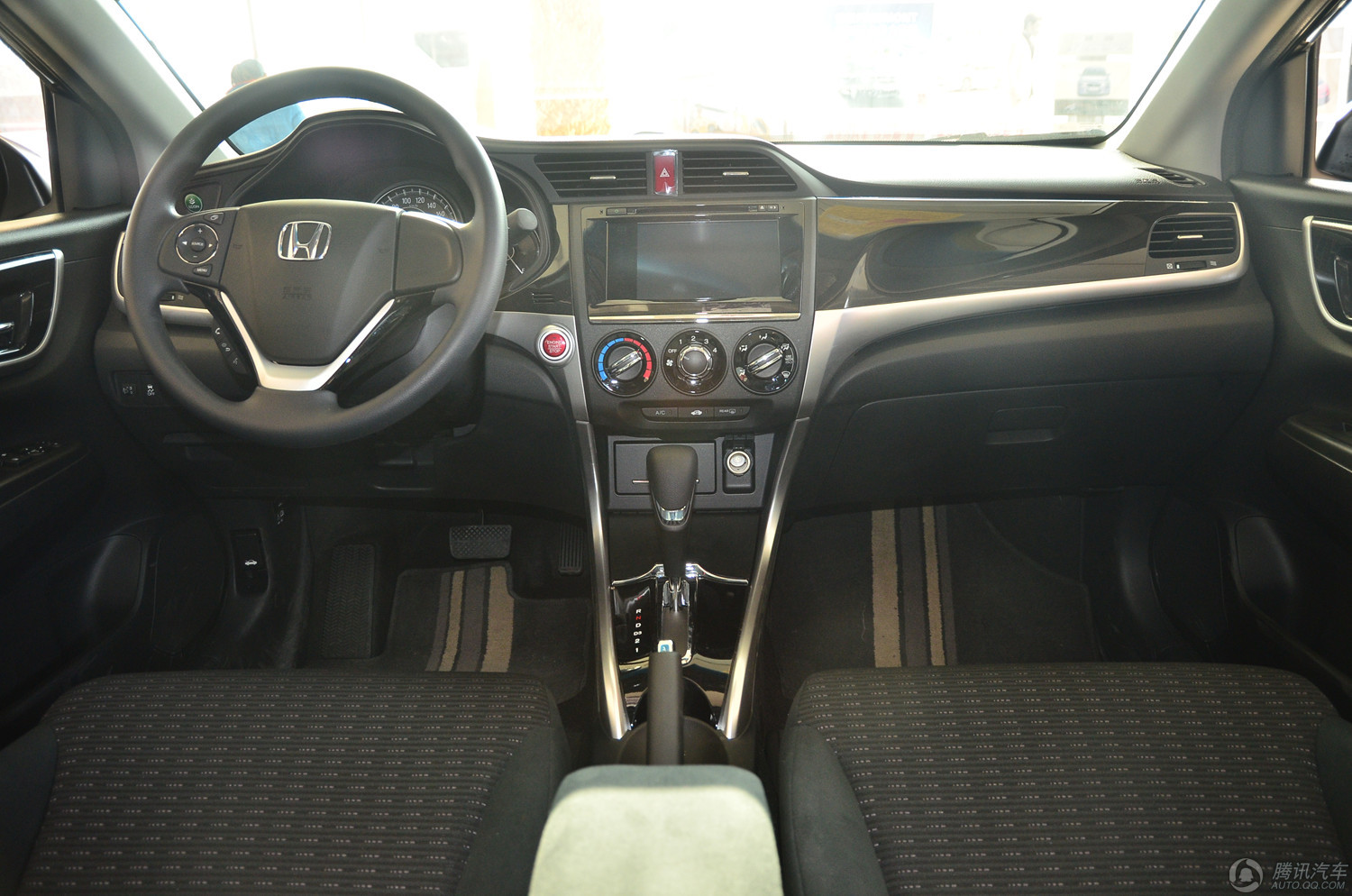 2013�� ���� 1.8L AT������