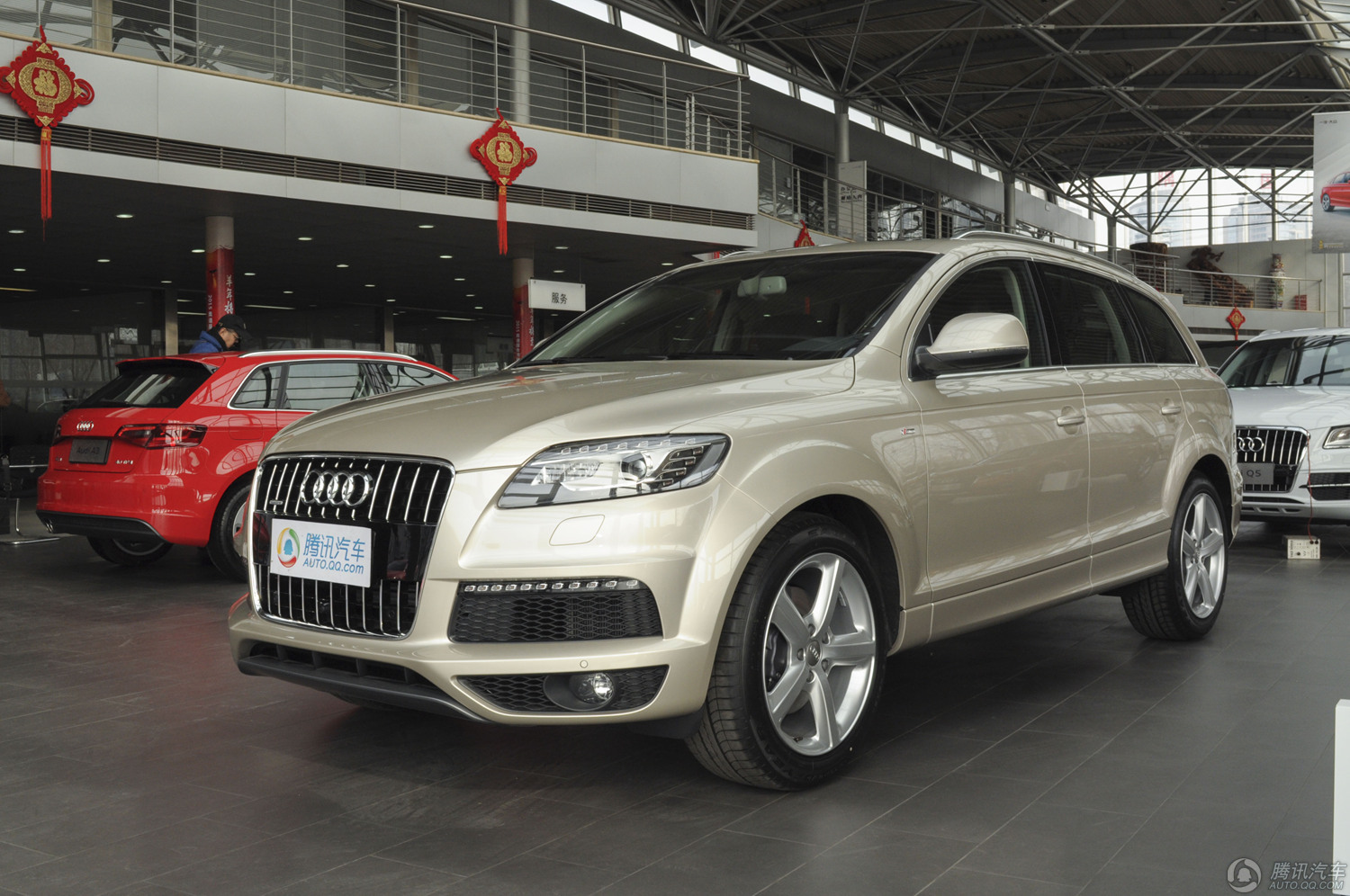 2015款 奥迪q7 35 tfsi 运动型