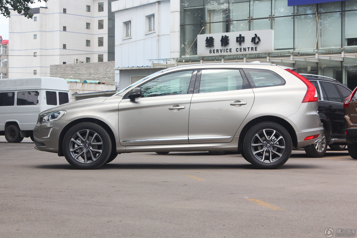 沃尔沃xc60沃尔沃汽车_suv_腾讯亚太宾利2017款飞驰w12图片