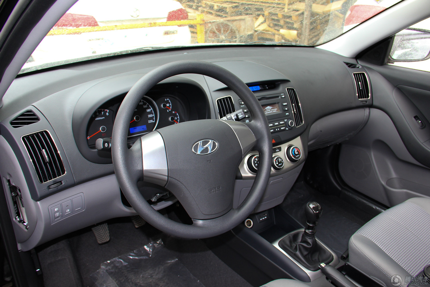 现代 悦动 2015款 1.6l mt舒.