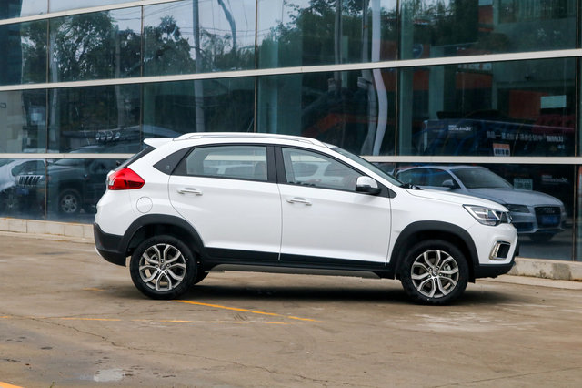 奇瑞瑞虎3X上市 售价5.89-8.09万元