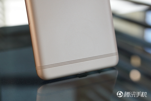 三星C9 Pro评测：大屏超薄设计 相机玩法丰富