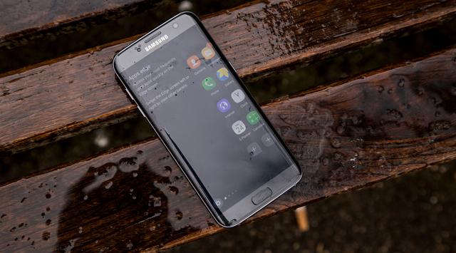 三星S8别的方面不说 至少一点能完虐iPhone