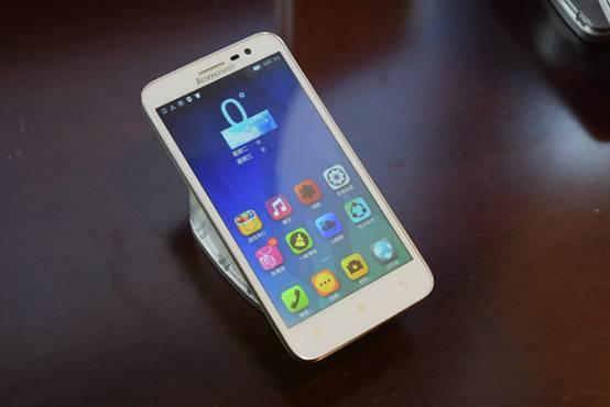 联想发布4款4G手机 联通双4G战略抗衡移动