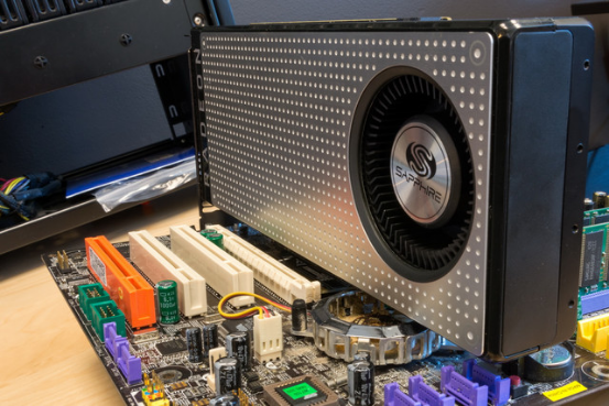 AMD即将发布RX500系列显卡 谍照参数曝光