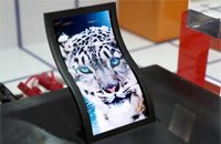 LG 5英寸OLED柔性屏幕上手试玩 多种分辨率选择