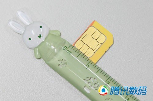Micro SIM卡剪卡及上网设置指南