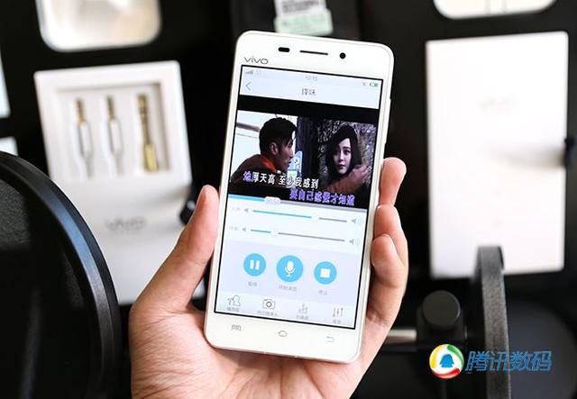 vivo X5评测：主打卡拉OK功能的个性手机