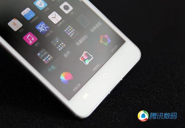 vivo X5评测：主打卡拉OK功能的个性手机