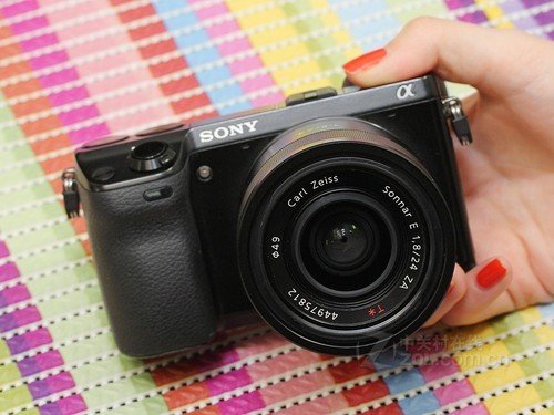 大光圈蔡司定焦 索尼微单nex7套机降价