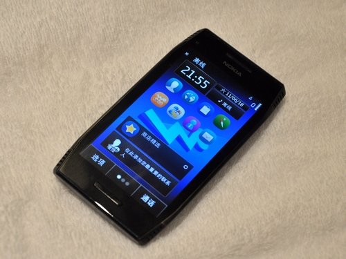 售价3598元 塞班安娜诺基亚X7国内上市