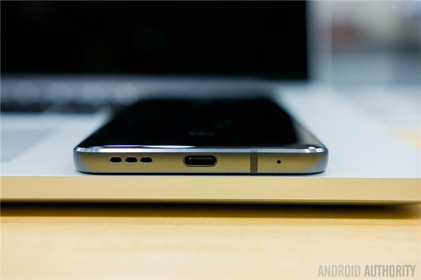 LG G6智能手机外媒评测汇总：屏幕是最大亮点
