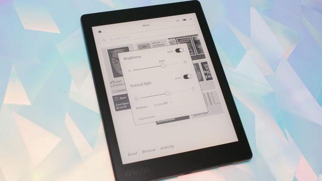 Kobo Aura One电子书比Kindle屏幕更大还防水