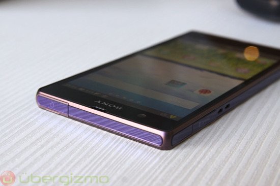 索尼Xperia Z评测:电池容量再大一些就好了