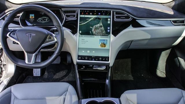【老司机开车】为啥特斯拉这么牛 更新系统就能提速