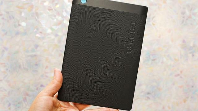 Kobo Aura One电子书比Kindle屏幕更大还防水