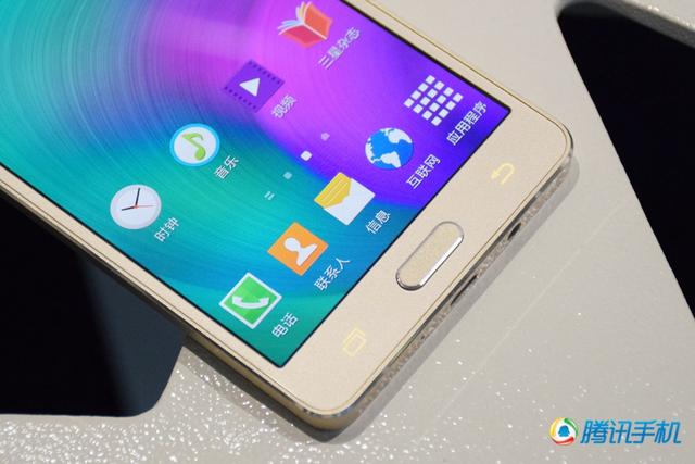 三星GALAXY A5评测 抗衡国产手机仍欠火候1