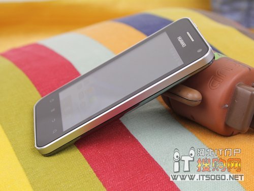 真正国产好手机 华为C8600售价1468元