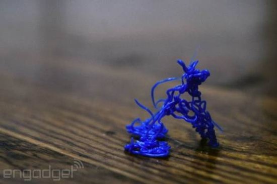 3Doodler涂鸦笔：对着空气作画的3D打印笔