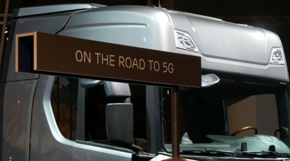 5G网络新用途:保证无人驾驶汽车安全行驶