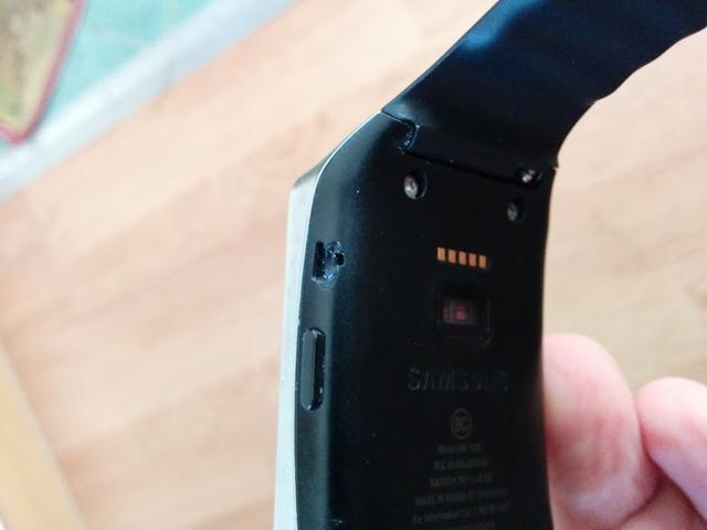 手机充电槽坏了，妙招很少，您可以解决不需要麻烦别人的事情