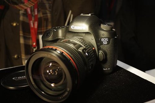 国内首亮相 佳能5d3上海发布会真机图_数码_腾讯网