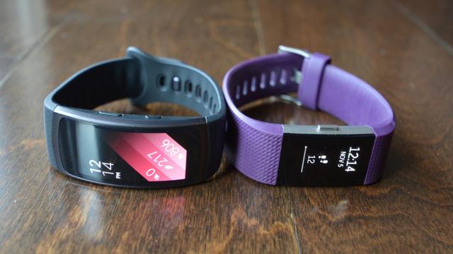Gear Fit 2对比Fitbit Charge 2 谁更好用?