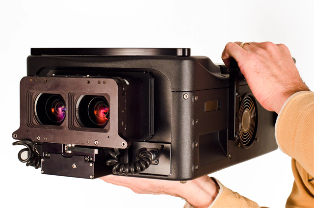 看拍《变形金刚4》的3D数码摄像机 全球就三台