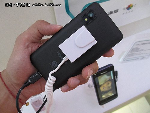 年底推四核 海信双核安卓T96售价1199元