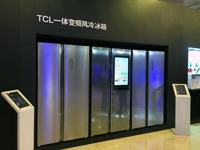 TCL新波轮洗衣机为家里每个人都单独准备了一个洗涤桶