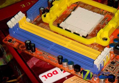 支持双规格内存 梅捷SY-N6PM3-RL主板