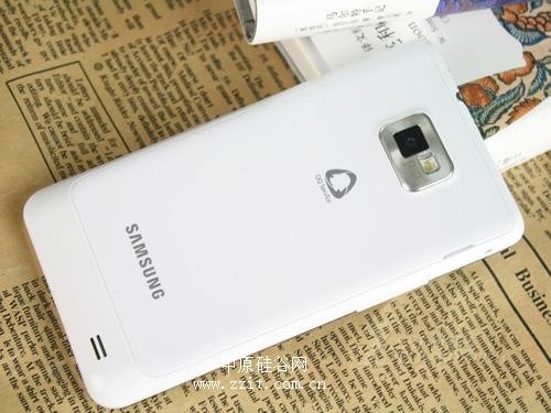 近期2600元振荡 三星i9100报价2590元