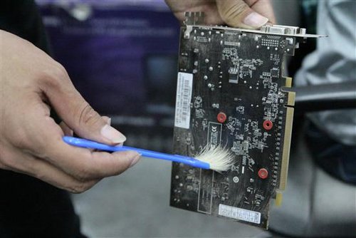 防水键盘水洗完了还没干可以用么_如何辨别水洗显卡_显卡可以水洗吗