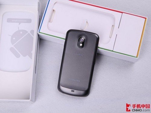 Super AMOLED屏幕手机盘点 I9100领衔276 / 作者:小雨点 / 帖子ID:8339