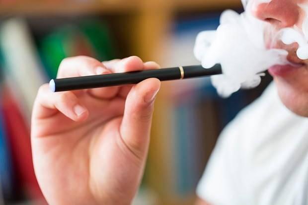 美国将立法禁止在飞机上使用电子烟