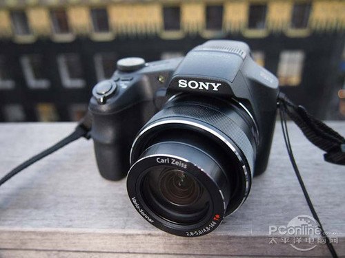 拥有完美手动模式索尼HX200售3100元