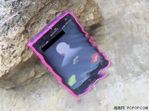 1210万像素三防手机 索尼 lt26w评测
