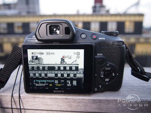 拥有完美手动模式索尼HX200售3100元