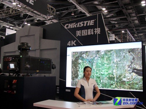 infoComm2012:科视展示4K超高清投影机