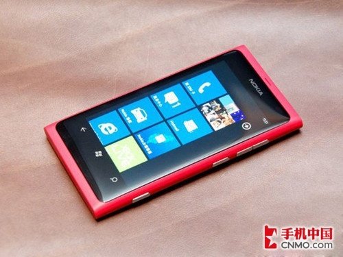 诺基亚Lumia 800价格稳定 WP7系统手机